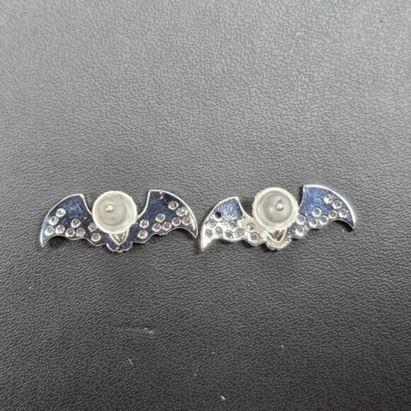 ๐ Elegant Silver Bat Earrings (NWOT) - Picture 3 of 5